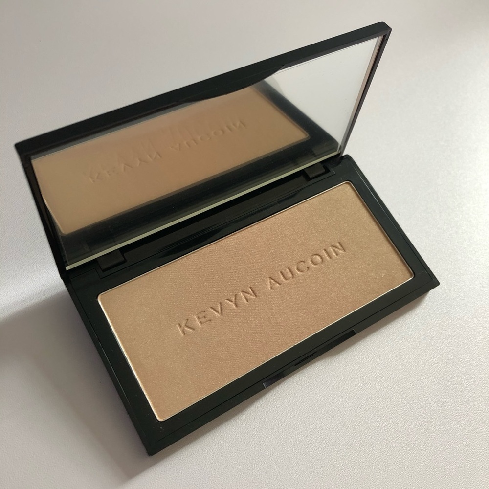 Kevyn Aucoin Neo-highlighter in Sahara
